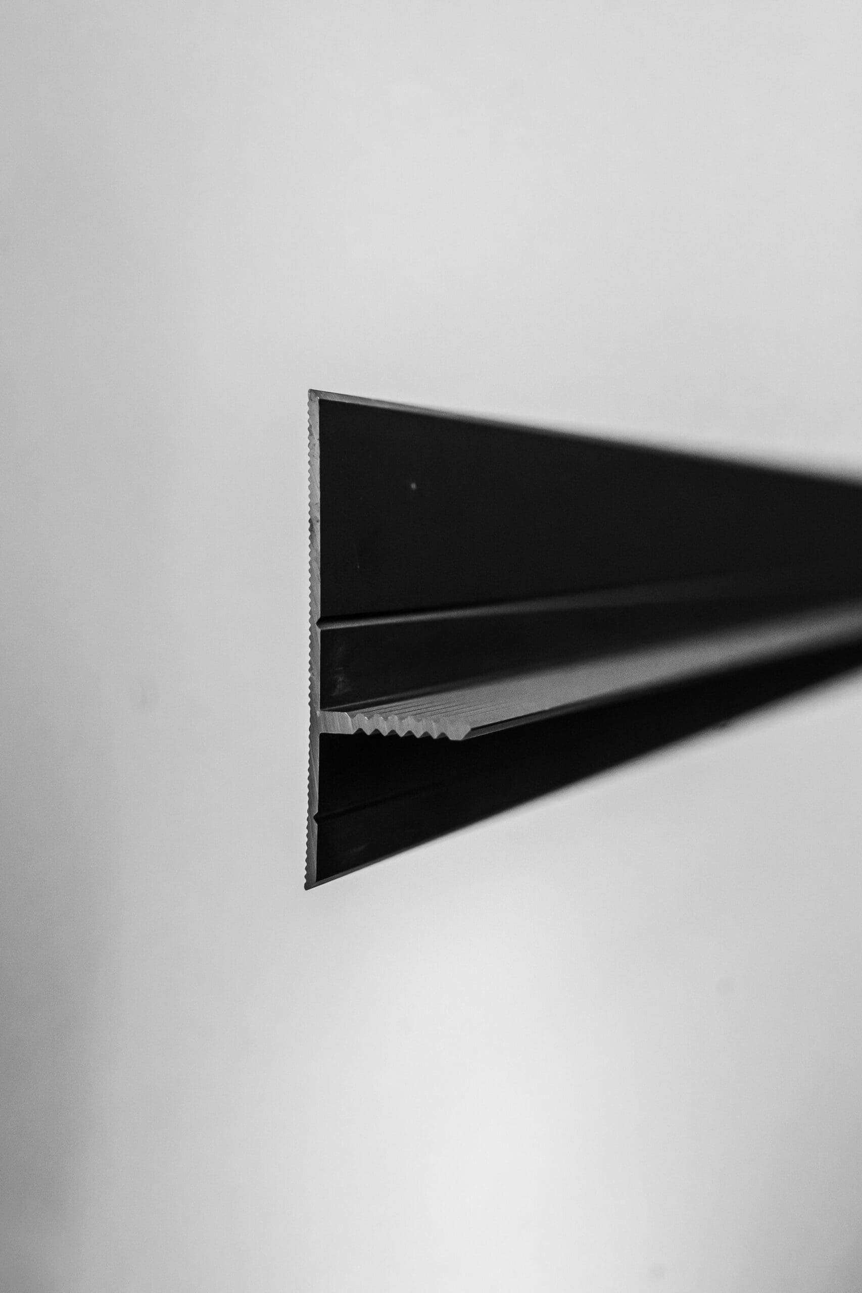 Profil tip plintă și scafă ascunsă Shadow Gap