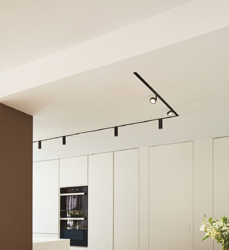 Spot sina Six XS 48V.9