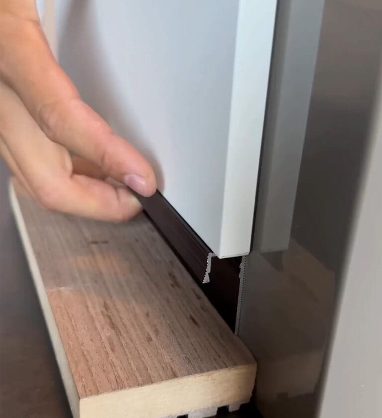 Montaj Profil tip Plintă și scafă ascunsă Shadow Gap LIGHT Aluminiu Anodizat