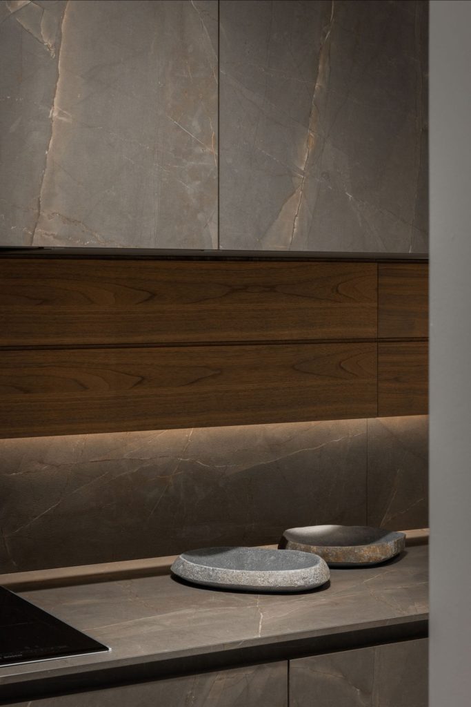 Bucătărie pe comandă Made in Italy – Showroom Design Radar Bucuresti - bucatarie din Milltech